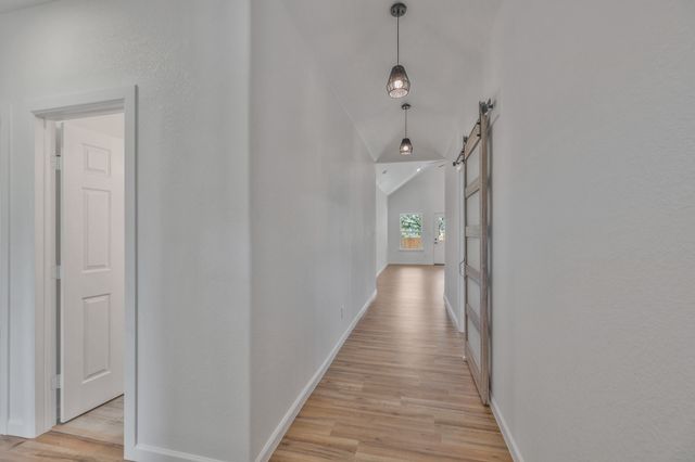 2617 Hillside Drive, Granbury, TX 76048