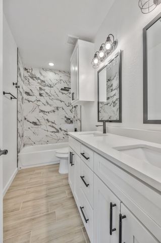 2617 Hillside Drive, Granbury, TX 76048