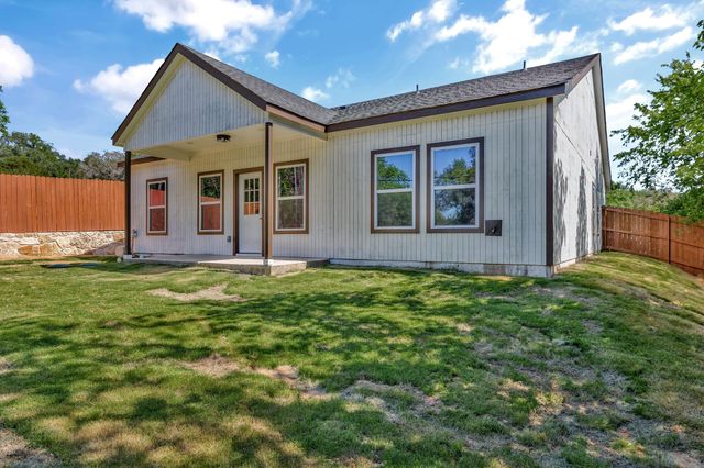 2617 Hillside Drive, Granbury, TX 76048