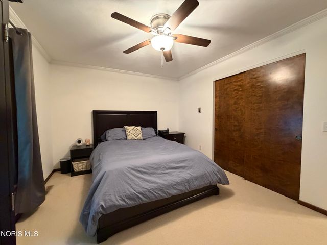108 Homestead Drive, Rossford, OH 43460
