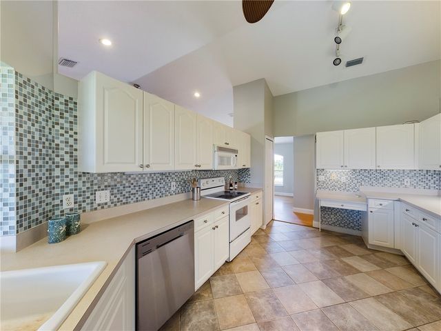 135 Bristol Street, Sebastian, FL 32958