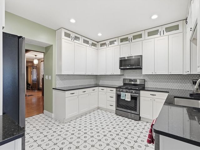 3921 Winterburn Avenue, Greenfield, PA 15207