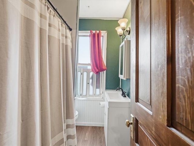 3921 Winterburn Avenue, Greenfield, PA 15207