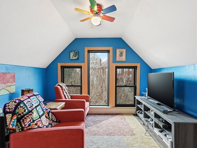 3921 Winterburn Avenue, Greenfield, PA 15207