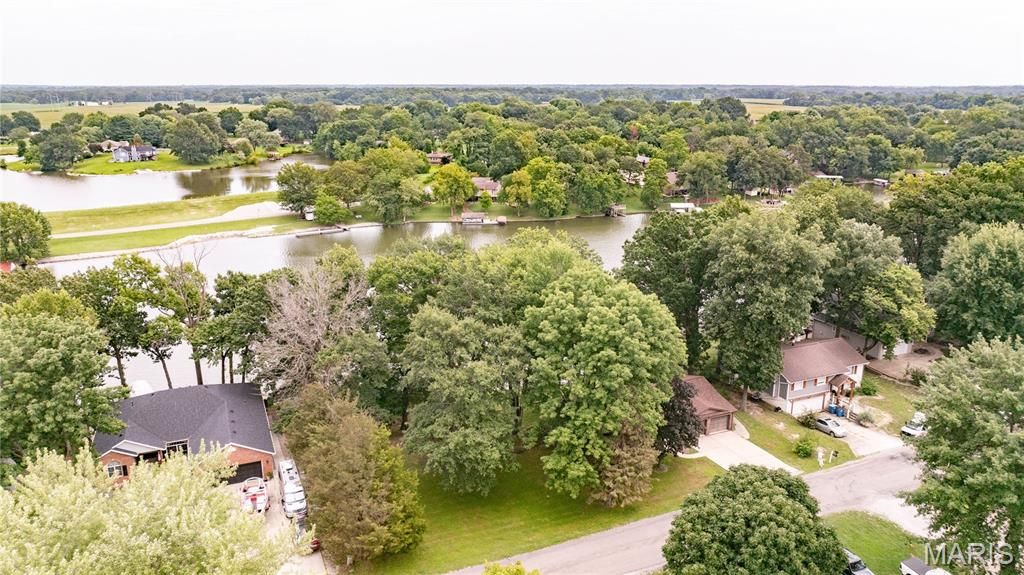 Image 1 of property listing at TBD Biscay Drive, Edwardsville, IL 62025