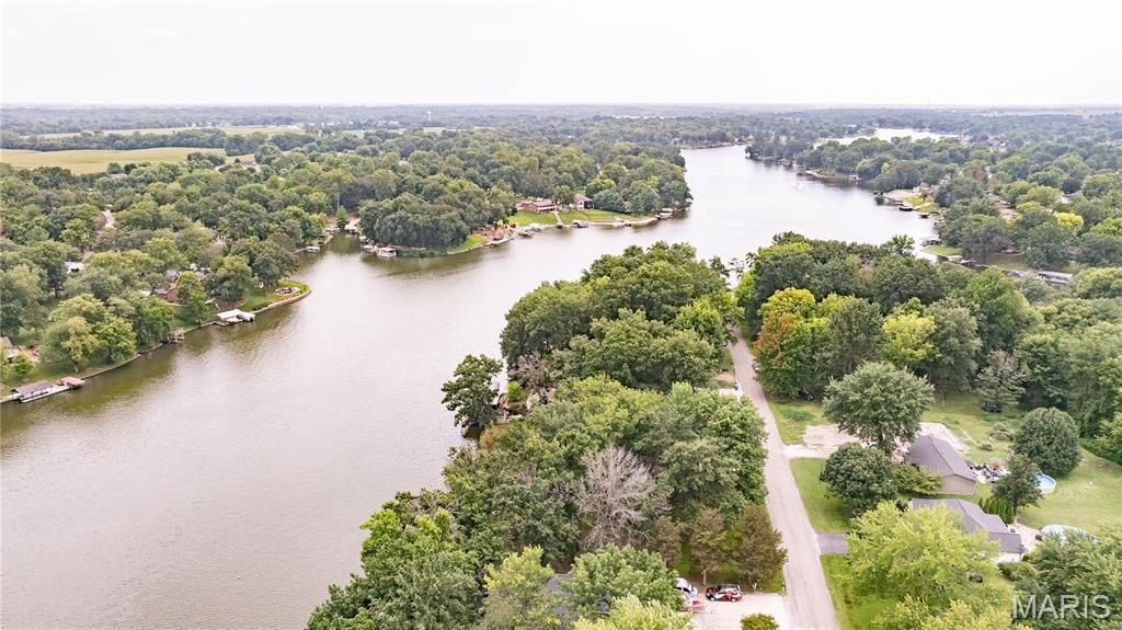 Image 7 of property listing at TBD Biscay Drive, Edwardsville, IL 62025