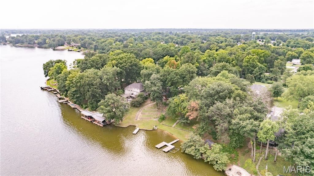 Image 8 of property listing at TBD Biscay Drive, Edwardsville, IL 62025