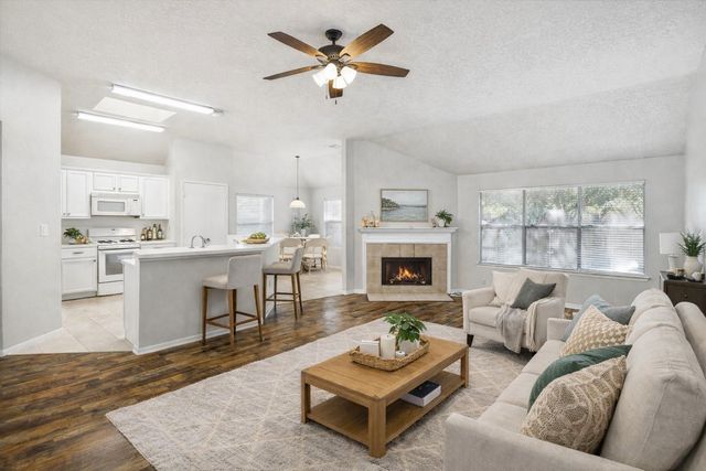 1606 Blossom Creek Court, Houston, TX 77339