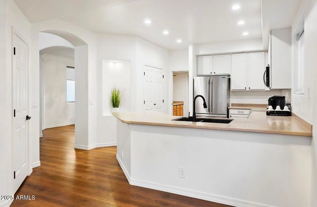 6348 W HILL Lane, Glendale, AZ 85310