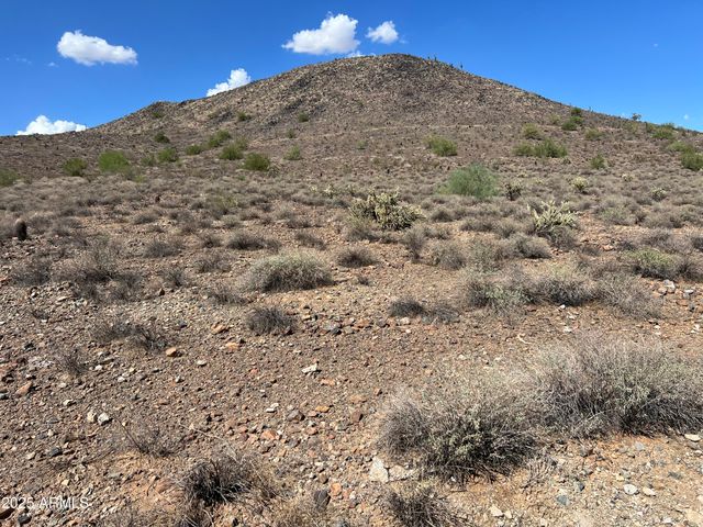 6348 W HILL Lane, Glendale, AZ 85310