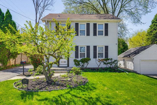1219 N 85th STREET, Wauwatosa, WI 53226