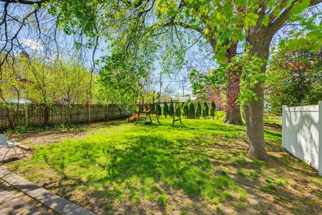1219 N 85th STREET, Wauwatosa, WI 53226