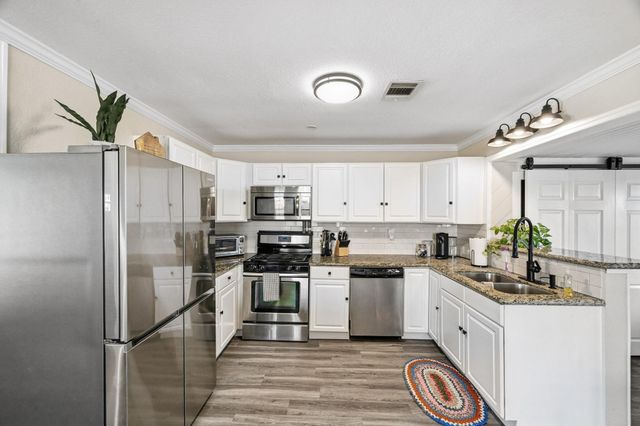 1803 Woodcrest Drive, Houston, TX 77018
