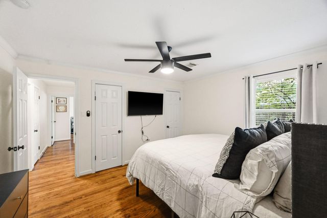 1803 Woodcrest Drive, Houston, TX 77018