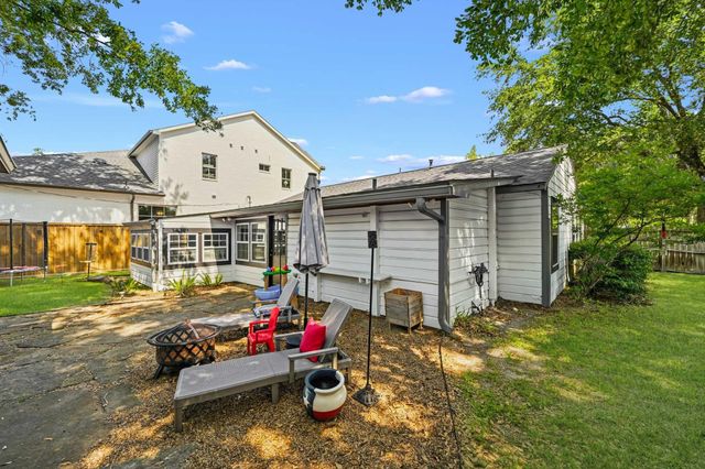 1803 Woodcrest Drive, Houston, TX 77018