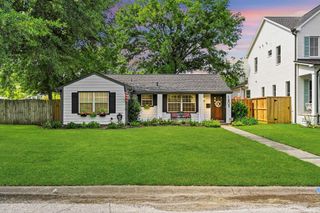 1803 Woodcrest Drive, Houston, TX 77018