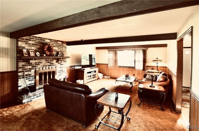 7853 Vernon Road South, Cicero, NY 13039