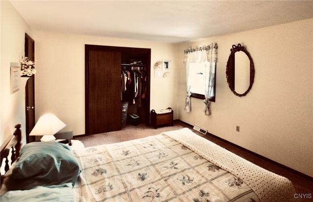 7853 Vernon Road South, Cicero, NY 13039