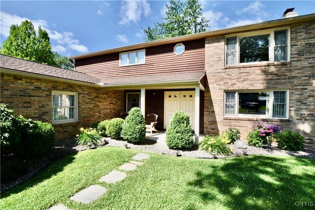 7853 Vernon Road South, Cicero, NY 13039