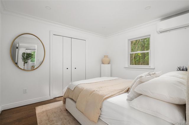 10 Magenta Lane, East Northport, NY 11731