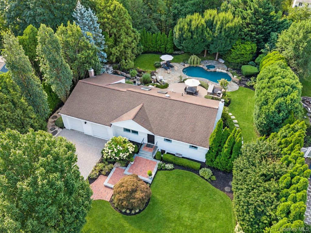 10 Magenta Lane, East Northport, NY 11731 — exterior