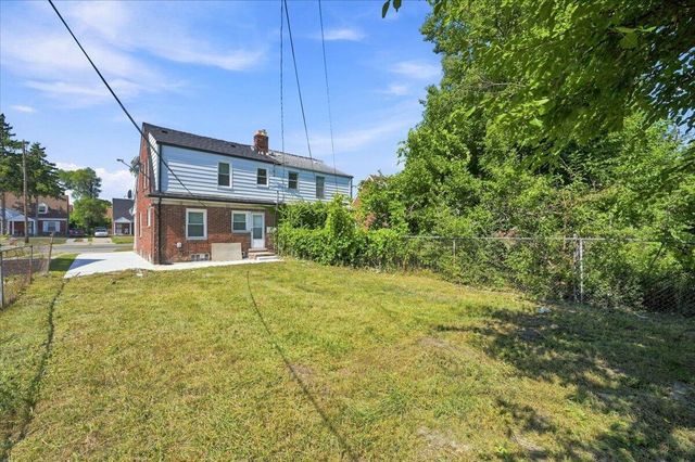 20024 Meyers Road, Detroit, MI 48235