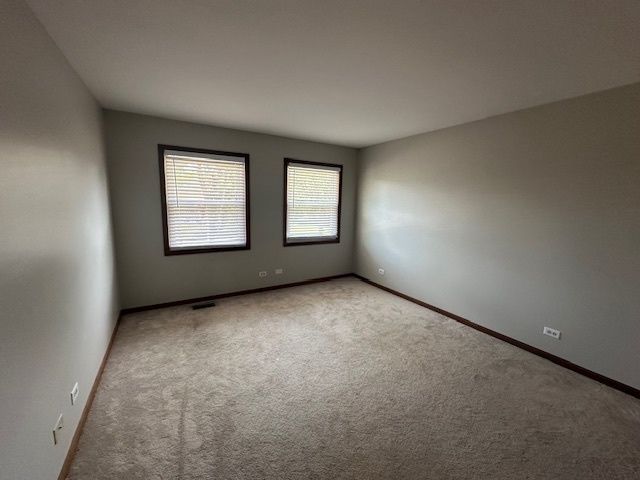 152 CONSTITUTION Drive, Bloomingdale, IL 60108