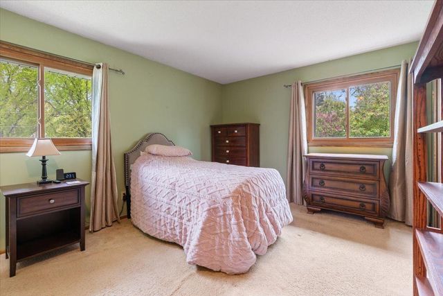 4930 Zealand Avenue N, New Hope, MN 55428