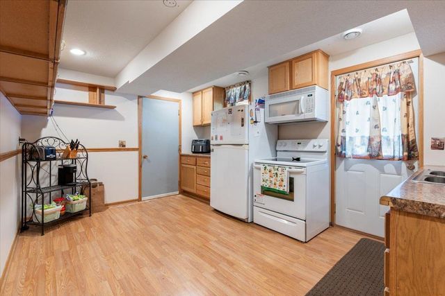 4930 Zealand Avenue N, New Hope, MN 55428