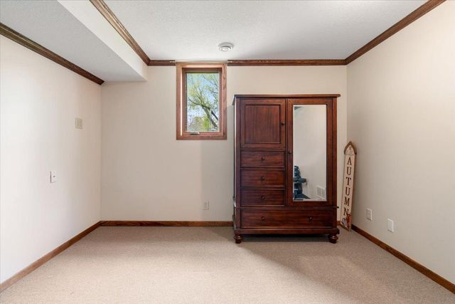 4930 Zealand Avenue N, New Hope, MN 55428