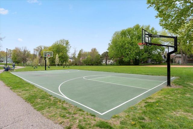 4930 Zealand Avenue N, New Hope, MN 55428