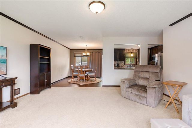 4930 Zealand Avenue N, New Hope, MN 55428