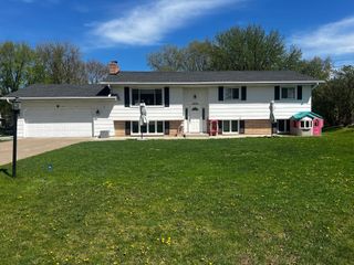 4930 Zealand Avenue N, New Hope, MN 55428