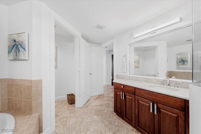 6061 Silver King BLVD 306, Cape Coral, FL 33914