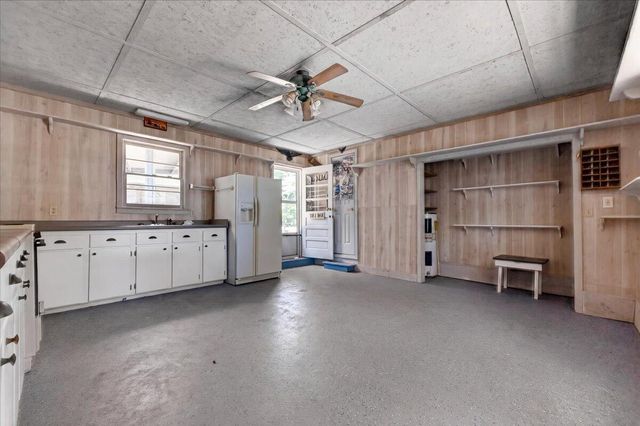 138 Lake Marion Lane, Vance, SC 29163