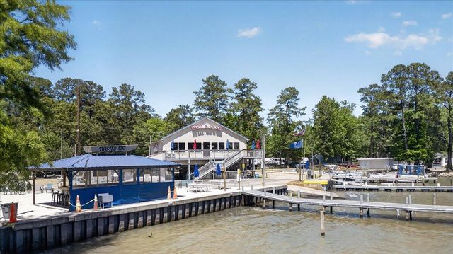 138 Lake Marion Lane, Vance, SC 29163