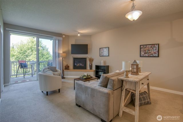 262 Oyhut Bay Boulevard SW #305, Ocean Shores, WA 98569
