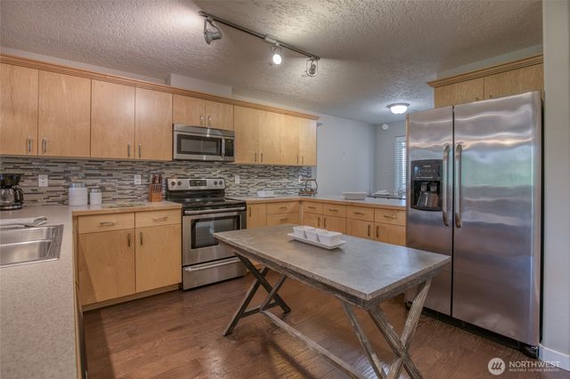 262 Oyhut Bay Boulevard SW #305, Ocean Shores, WA 98569
