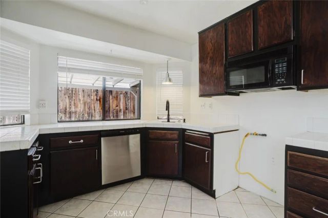 4831 Cocina Lane, Palmdale, CA 93551