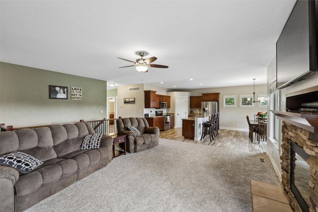1616 SE Coralberry Drive, Ankeny, IA 50021