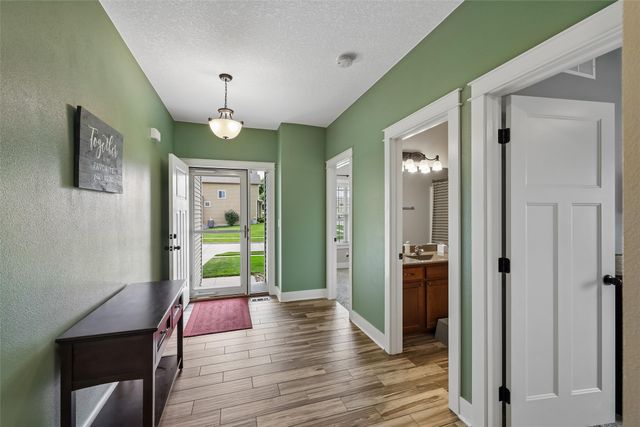 1616 SE Coralberry Drive, Ankeny, IA 50021
