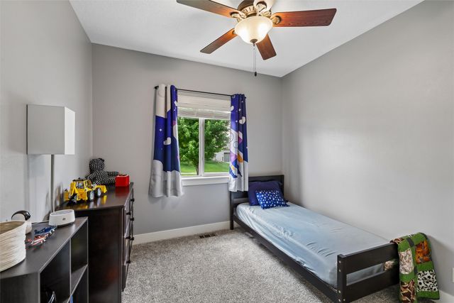1616 SE Coralberry Drive, Ankeny, IA 50021