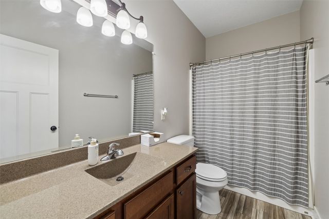 1616 SE Coralberry Drive, Ankeny, IA 50021