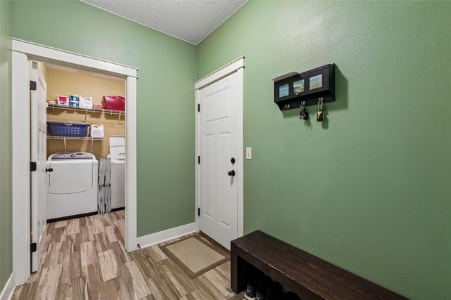 1616 SE Coralberry Drive, Ankeny, IA 50021