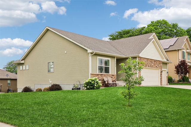 1616 SE Coralberry Drive, Ankeny, IA 50021