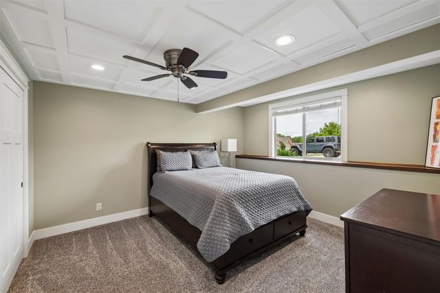 1616 SE Coralberry Drive, Ankeny, IA 50021