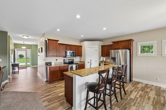 1616 SE Coralberry Drive, Ankeny, IA 50021