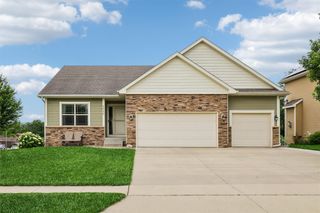 1616 SE Coralberry Drive, Ankeny, IA 50021
