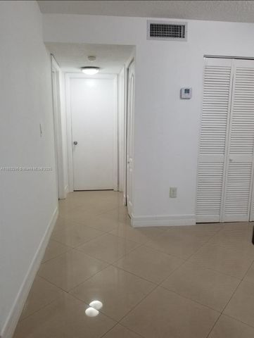 15610 SW 80th St J-302, Miami, FL 33193
