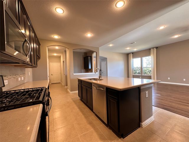 1401 Mesa Crest Drive, Fort Worth, TX 76052